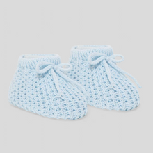 Load image into Gallery viewer, Sky blue baby booties for newborn boys – soft and breathable baby gift shoes