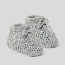 Load image into Gallery viewer, Pebble grey baby booties – unisex newborn baby gift from Ema and Boo