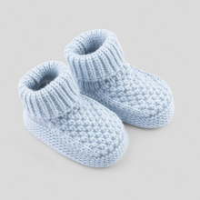 Load image into Gallery viewer, Pair of blue knitted baby booties
