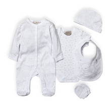 Load image into Gallery viewer, Newborn Baby Hamper - Bear Hugs