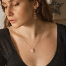 Load image into Gallery viewer, 925 Sterling Silver & Rose Quartz Rain Drop Delicate Necklace