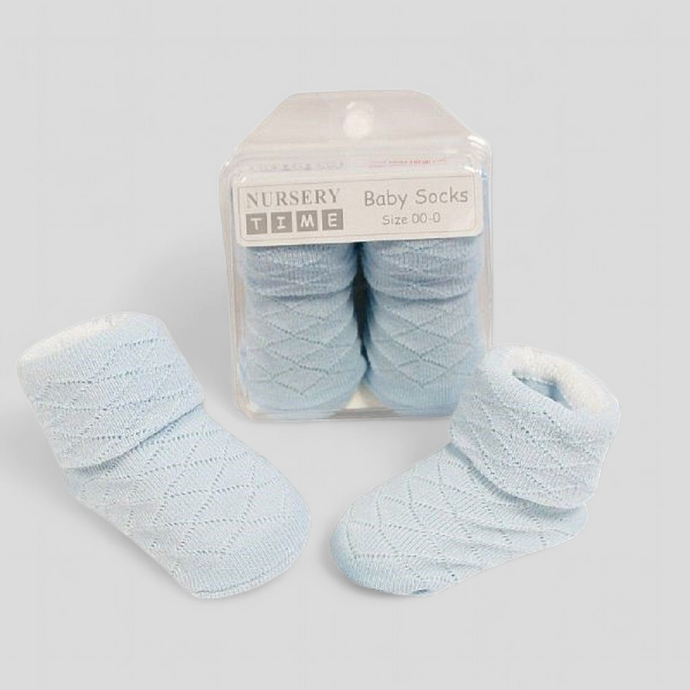 Blue newborn baby socks with diamond design in gift box