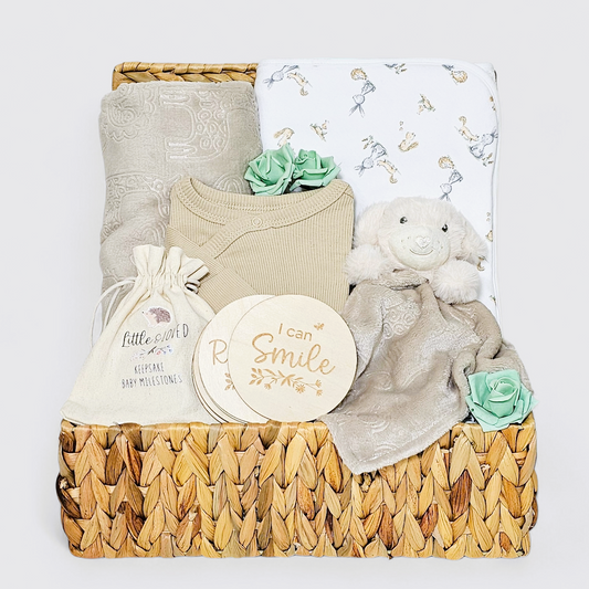Neutral baby gift hamper by Ema and Boo