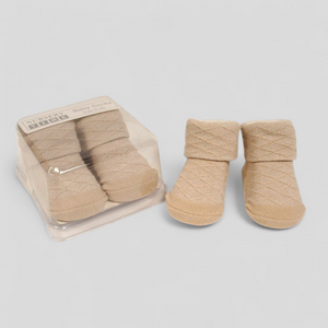 Taupe newborn baby socks with diamond design in gift box